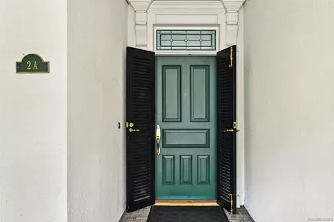 Entry Way - 1001 Genter St #2A, La Jolla, CA 92037 photo 1 of 1