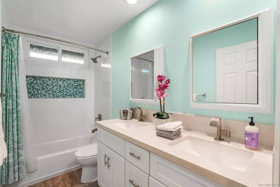 Bath - 7363 Birchcreek Rd, San Diego, CA 92119 photo 1 of 3