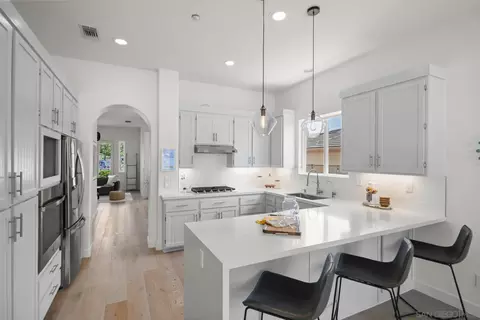 Kitchen - 1042 Alexandra Ln, Encinitas, CA 92024 photo 2 of 4