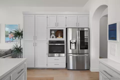 Kitchen - 1042 Alexandra Ln, Encinitas, CA 92024 photo 3 of 4