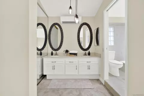 Bath - 2364 Oakridge Pl, Escondido, CA 92026 photo 2 of 5