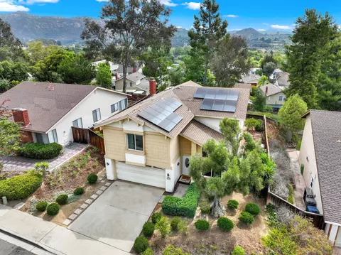 View/Area - 2364 Oakridge Pl, Escondido, CA 92026 photo 1 of 8