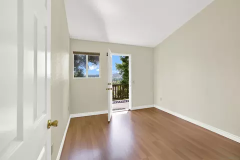 Bedroom - 2364 Oakridge Pl, Escondido, CA 92026 photo 6 of 7