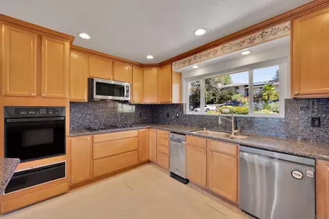 133 Helen Way, Escondido, CA 92025 photo 8