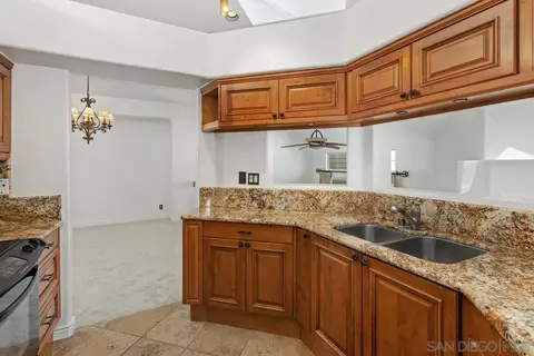 Kitchen - 8585 Via Mallorca #32, La Jolla, CA 92037 photo 3 of 3