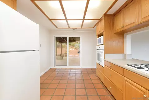 Kitchen - 1961 Pine View Rd, Alpine, CA 91901 photo 2 of 2