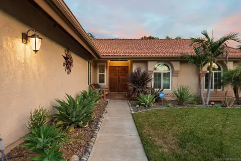 Exterior - 12515 Leyendekker Rd, Lakeside, CA 92040 photo 3 of 6