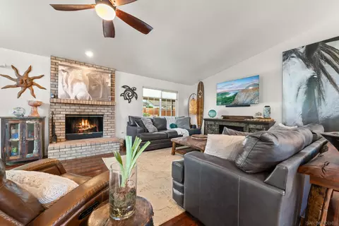 Living - 12515 Leyendekker Rd, Lakeside, CA 92040 photo 1 of 5