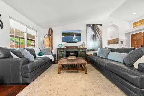 Living - 12515 Leyendekker Rd, Lakeside, CA 92040 photo 4 of 5