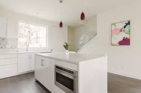 Kitchen - 8294 High St, La Mesa, CA 91941 photo 4 of 5
