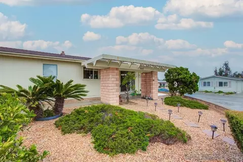 643 Via Santa Paulo, Vista, CA 92081