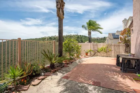 Exterior - 2133 View Crest Gln, Escondido, CA 92026 photo 3 of 6