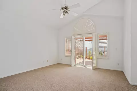 Bedroom - 2133 View Crest Gln, Escondido, CA 92026 photo 3 of 5