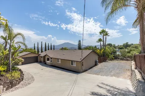 Exterior - 2891 Highlands Blvd, Spring Valley, CA 91977 photo 4 of 23