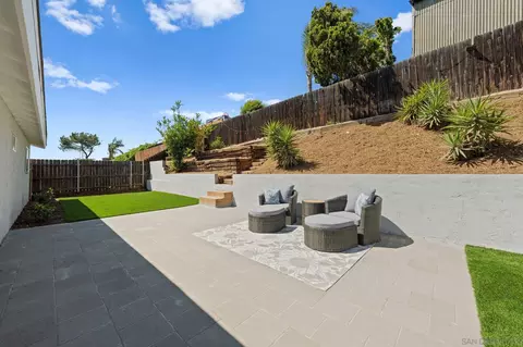 Exterior - 9117 Heatherdale St, Santee, CA 92071 photo 2 of 5