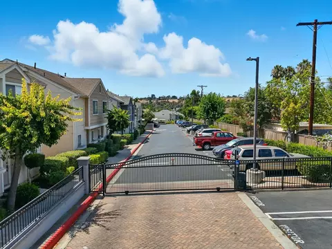 2256 Kings View Cir, Spring Valley, CA 91977 photo 31