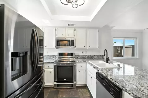 2256 Kings View Cir, Spring Valley, CA 91977 photo 7