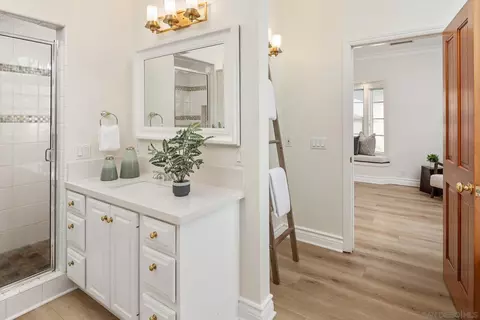 Bath - 260 H Ave, Coronado, CA 92118 photo 5 of 7