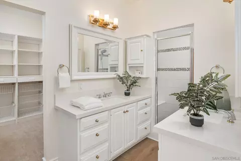 Bath - 260 H Ave, Coronado, CA 92118 photo 4 of 7