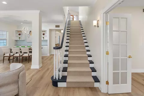 Entry Way - 260 H Ave, Coronado, CA 92118 photo 2 of 2