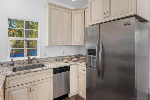 Kitchen - 260 H Ave, Coronado, CA 92118 photo 8 of 8