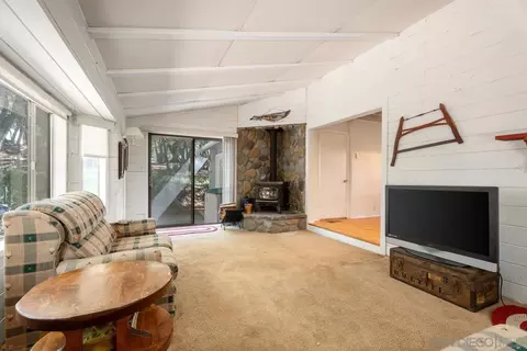 Living - 4728 Pine Ridge Ave, Julian, CA 92036 photo 2 of 4