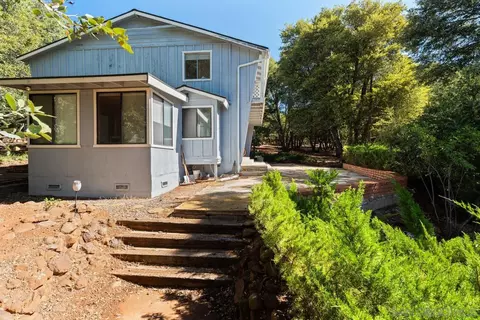 Exterior - 4728 Pine Ridge Ave, Julian, CA 92036 photo 3 of 10