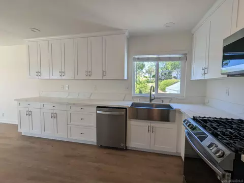 Kitchen - 9347 Kahlua Way, Spring Valley, CA 91977 photo 2 of 5