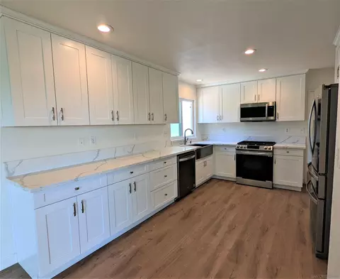 Kitchen - 9347 Kahlua Way, Spring Valley, CA 91977 photo 3 of 5