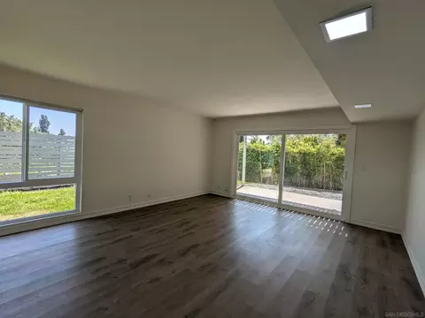 Living - 9347 Kahlua Way, Spring Valley, CA 91977 photo 9 of 9