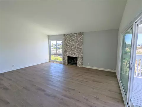 Living - 9347 Kahlua Way, Spring Valley, CA 91977 photo 5 of 9
