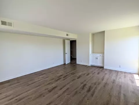 Living - 9347 Kahlua Way, Spring Valley, CA 91977 photo 8 of 9
