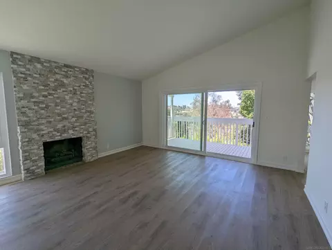 Living - 9347 Kahlua Way, Spring Valley, CA 91977 photo 4 of 9