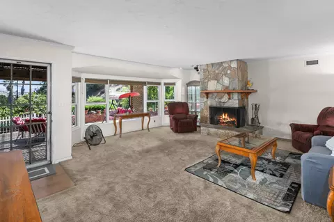 Living - 4245 Avenida Gregory, Spring Valley, CA 91977 photo 2 of 4