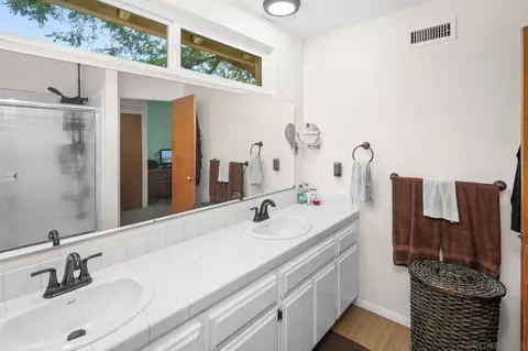 Bath - 4245 Avenida Gregory, Spring Valley, CA 91977 photo 2 of 6