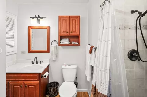 Bath - 4245 Avenida Gregory, Spring Valley, CA 91977 photo 6 of 6