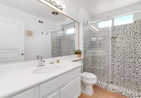 Bath - 3498 Harwich Dr, Carlsbad, CA 92010 photo 4 of 4