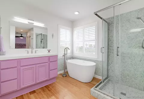 Bath - 3498 Harwich Dr, Carlsbad, CA 92010 photo 2 of 4
