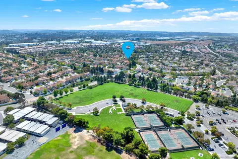 View/Area - 1534 Corte Roberto, Oceanside, CA 92056 photo 5 of 7