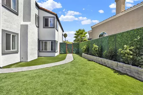 Exterior - 1534 Corte Roberto, Oceanside, CA 92056 photo 5 of 10