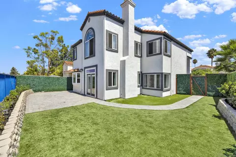 Exterior - 1534 Corte Roberto, Oceanside, CA 92056 photo 6 of 10