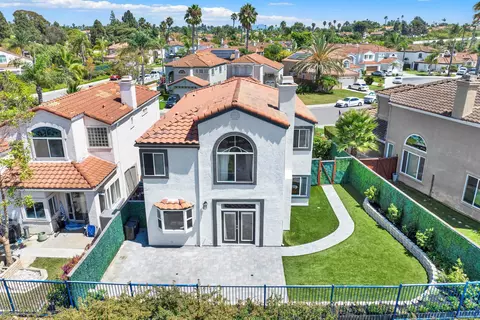 View/Area - 1534 Corte Roberto, Oceanside, CA 92056 photo 2 of 7