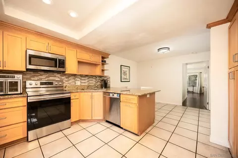 Kitchen - 15845 Davis Cup Ln, Ramona, CA 92065 photo 3 of 4