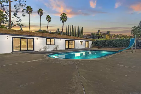 12821 Avenida La Valencia, Poway, CA 92064