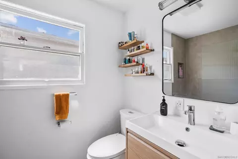 Bath - 4150 Lois St, La Mesa, CA 91941 photo 1 of 2