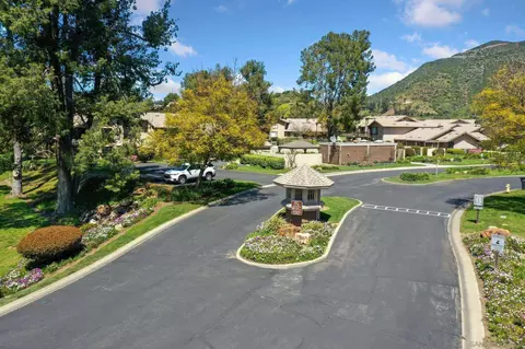 View/Area - 4121 Oak Island Ln, Fallbrook, CA 92028 photo 2 of 3