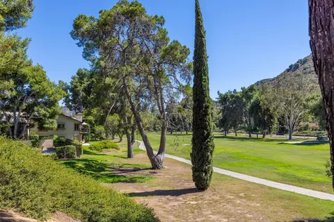 Exterior - 4121 Oak Island Ln, Fallbrook, CA 92028 photo 4 of 7