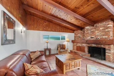 Living - 433 E 6th Ave, Escondido, CA 92025 photo 1 of 3