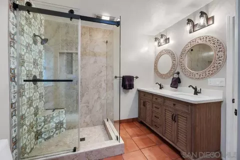Bath - 433 E 6th Ave, Escondido, CA 92025 photo 1 of 4