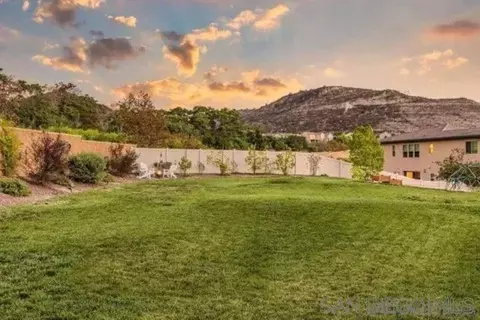 21743 Deer Grass Dr, Escondido, CA 92029